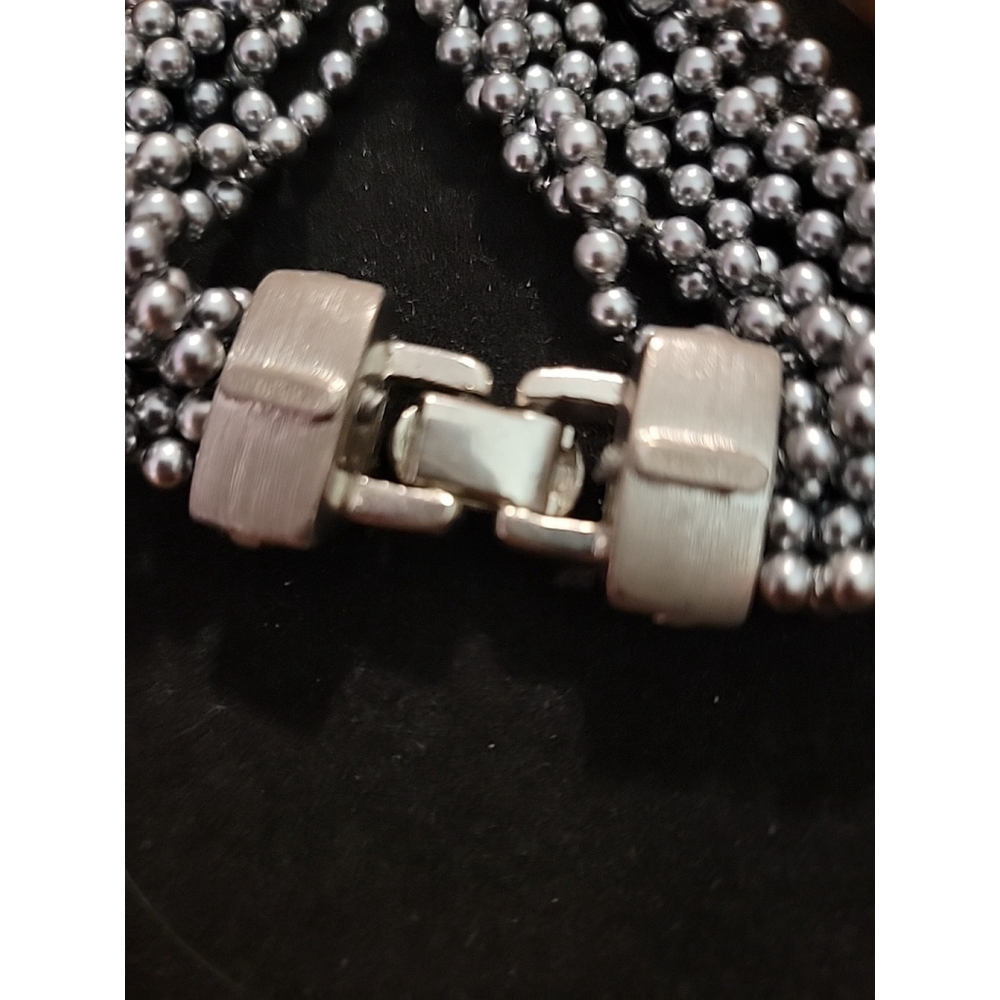 Vogue Bijoux Vintage Signed 8 Strand Beaded Bracelet Pave Rhinestone - Picture 6 of 10